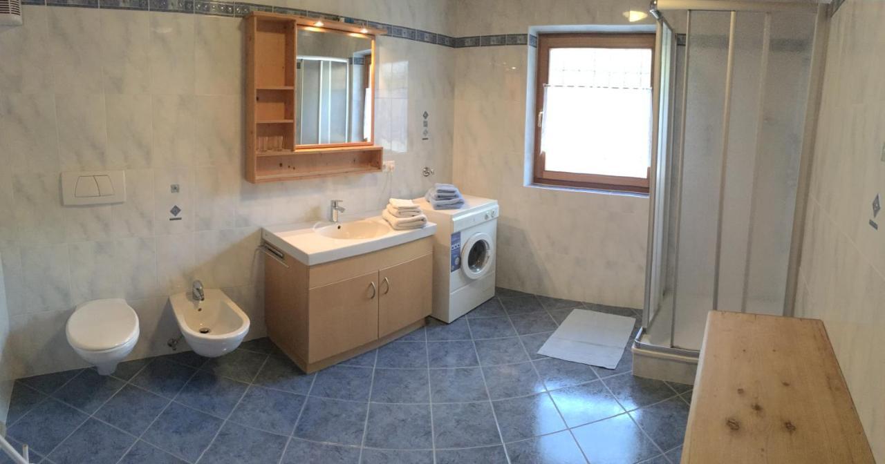 Weingut Eberlehof Apartment Болзано Екстериор снимка